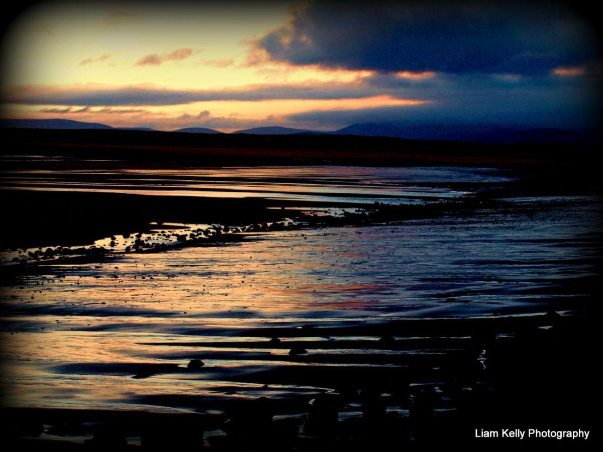 Lakefield Gallery Keel  Luaran gambar